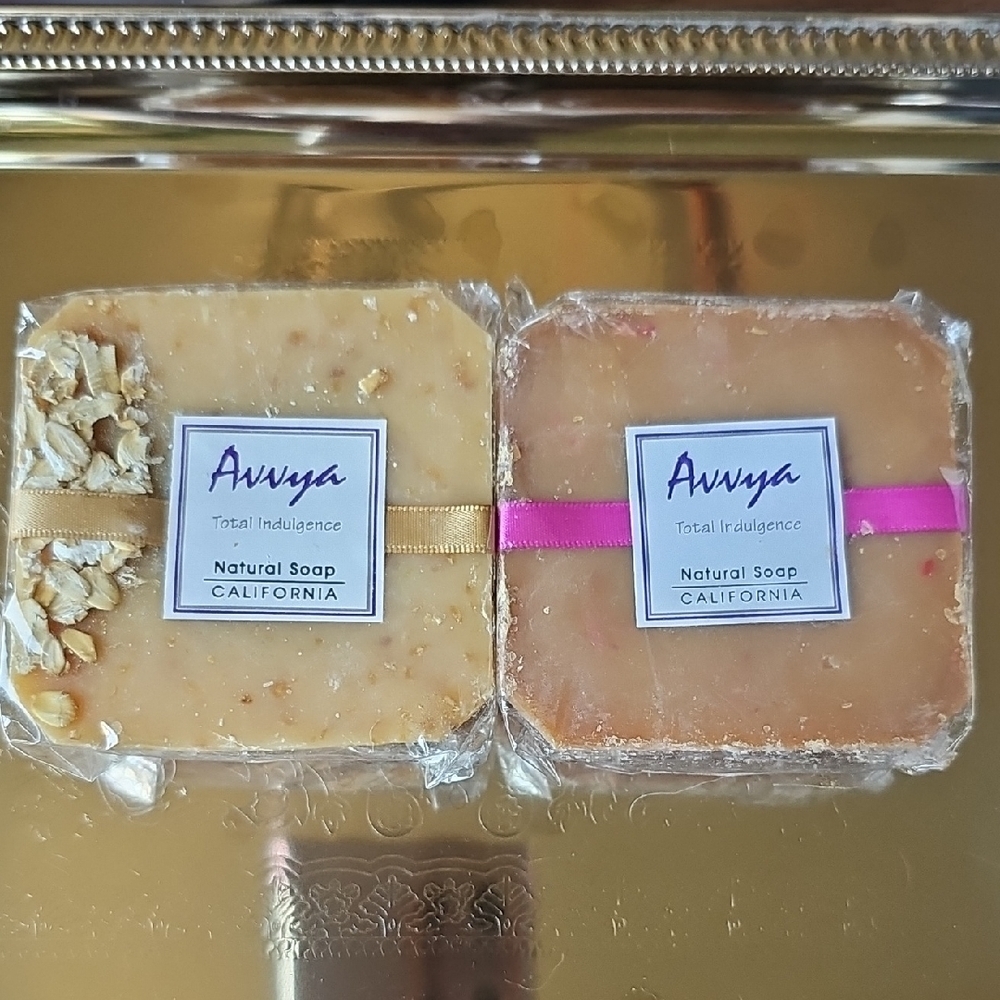 New Avvya Total Indugence 2 All Natural Soap Cakes